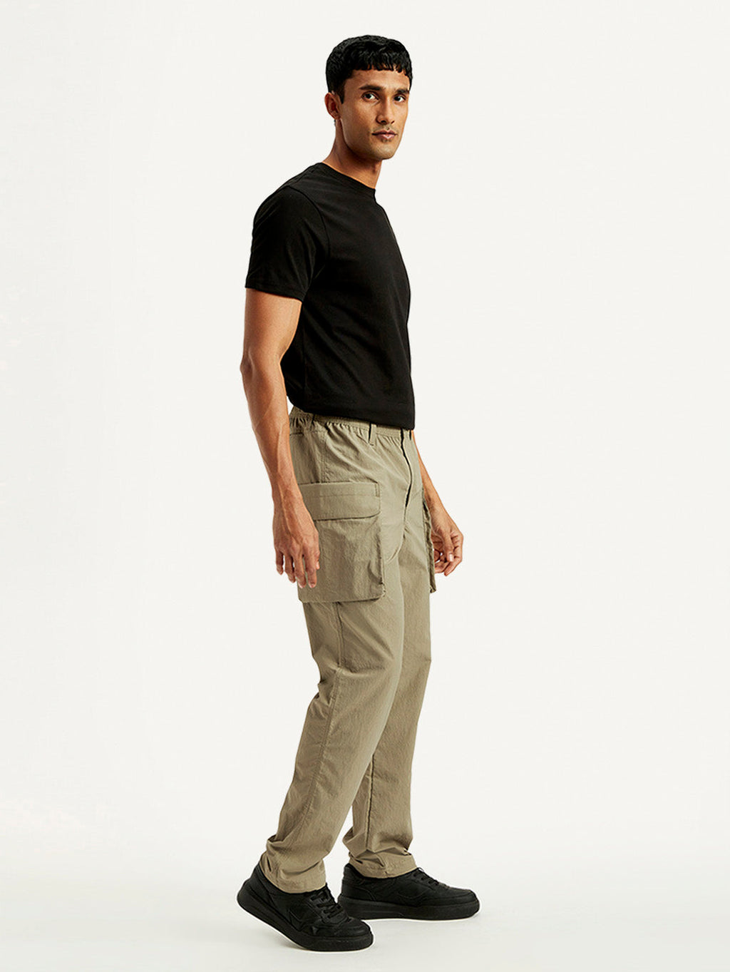 Men's Khaki Authentic Straight Fit Cargo Trousers