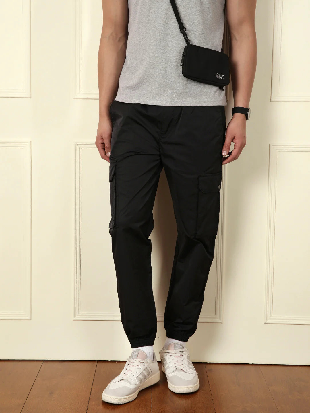 Loose Fit Cargo Jogger | Black