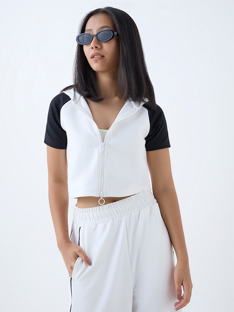 Studiofit White Colour-Blocked Cropped Jacket