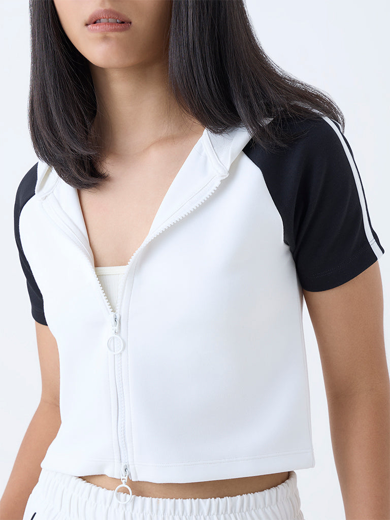 Studiofit White Colour-Blocked Cropped Jacket