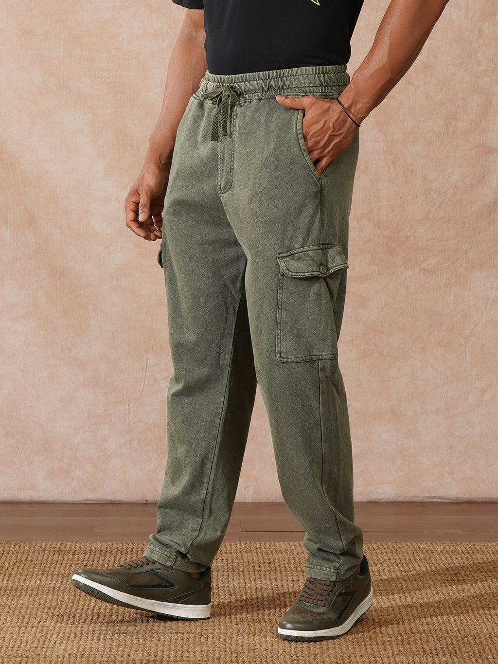 Washed Relaxed Fit Cargo Jogger | Olive