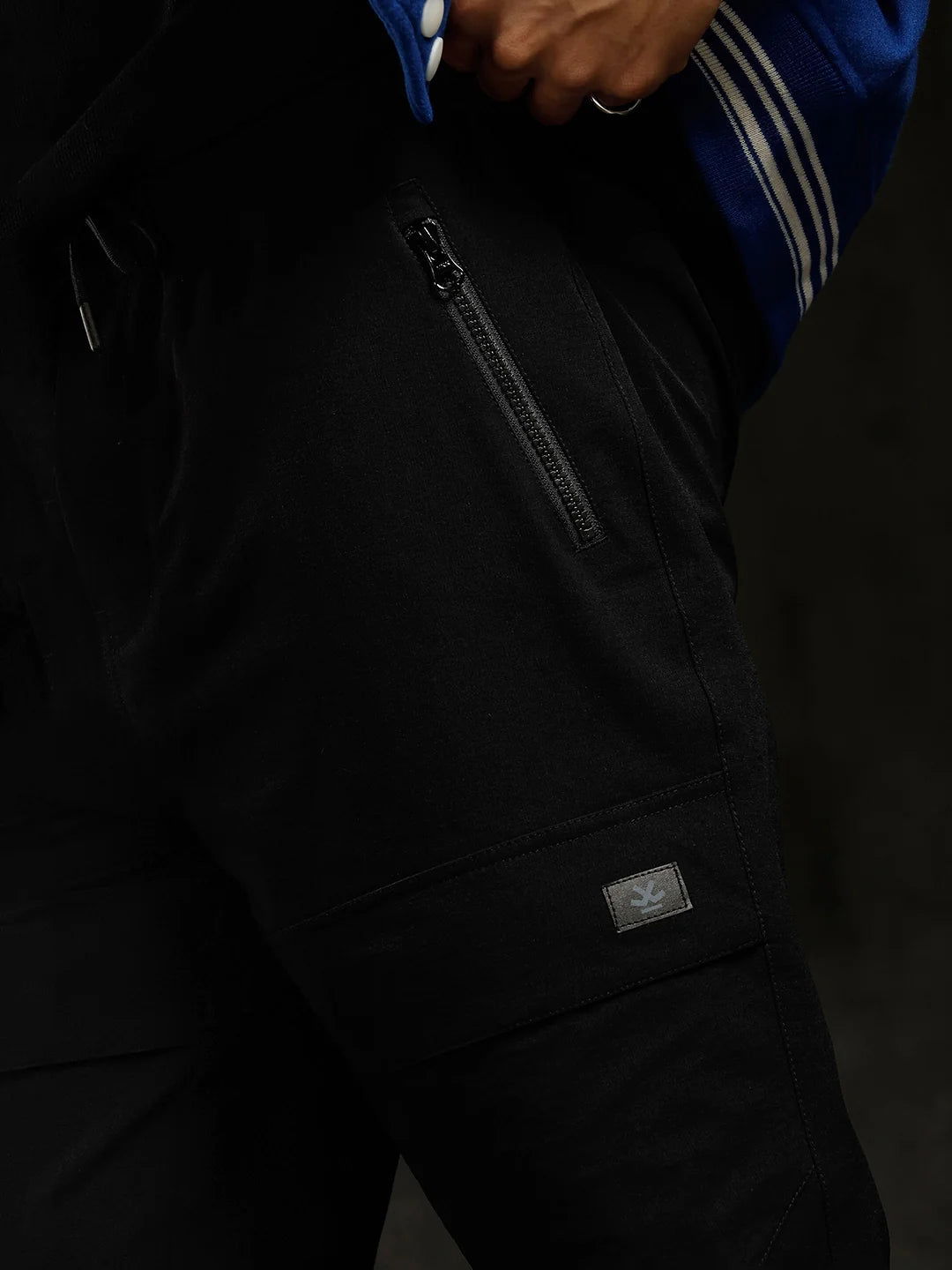 Solid Straight Fit Jogger | Black