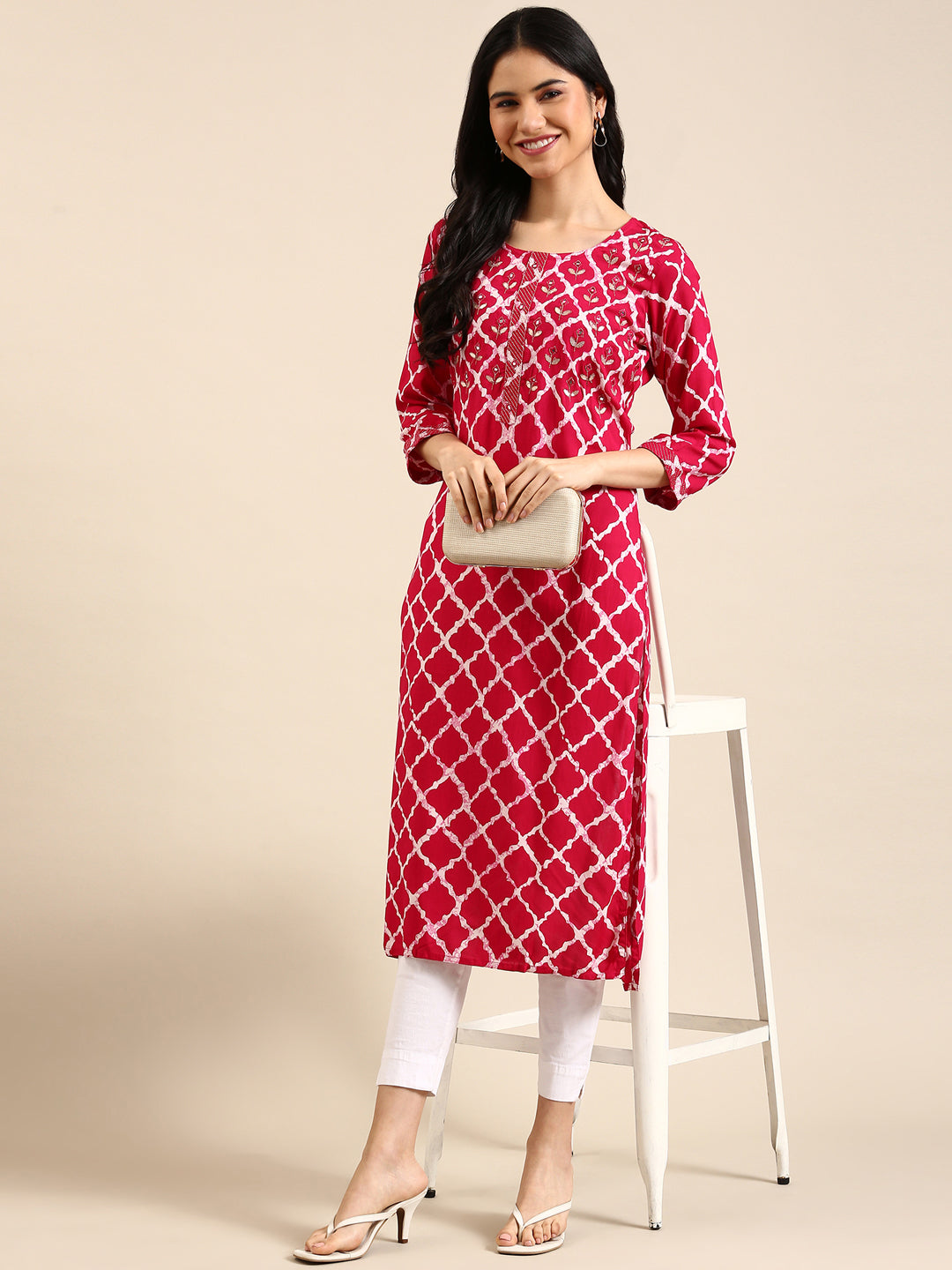 Women's Magenta Geometric Printed Straight Cut Kurta