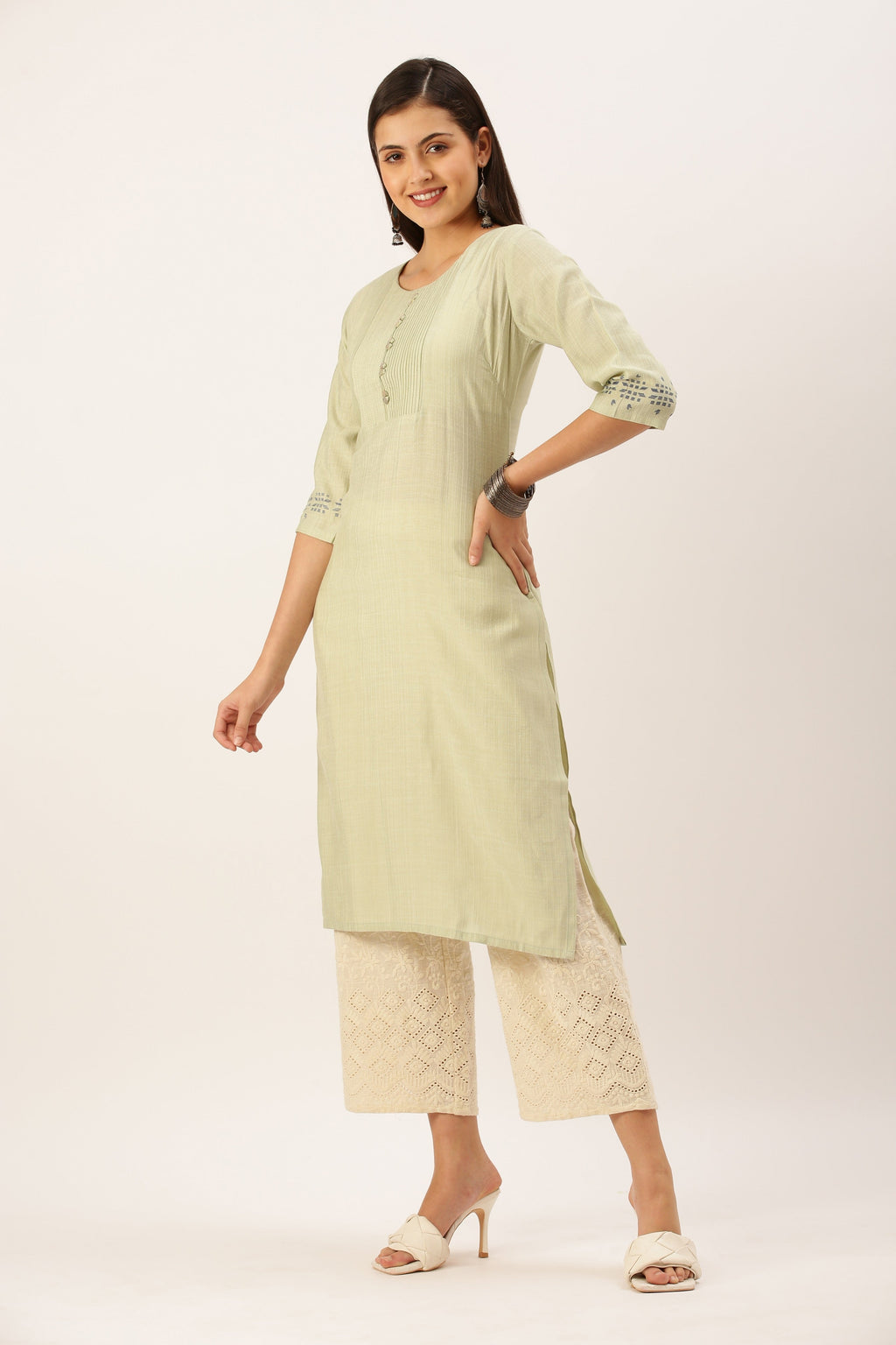 Women's Green Solid Straight Kurta