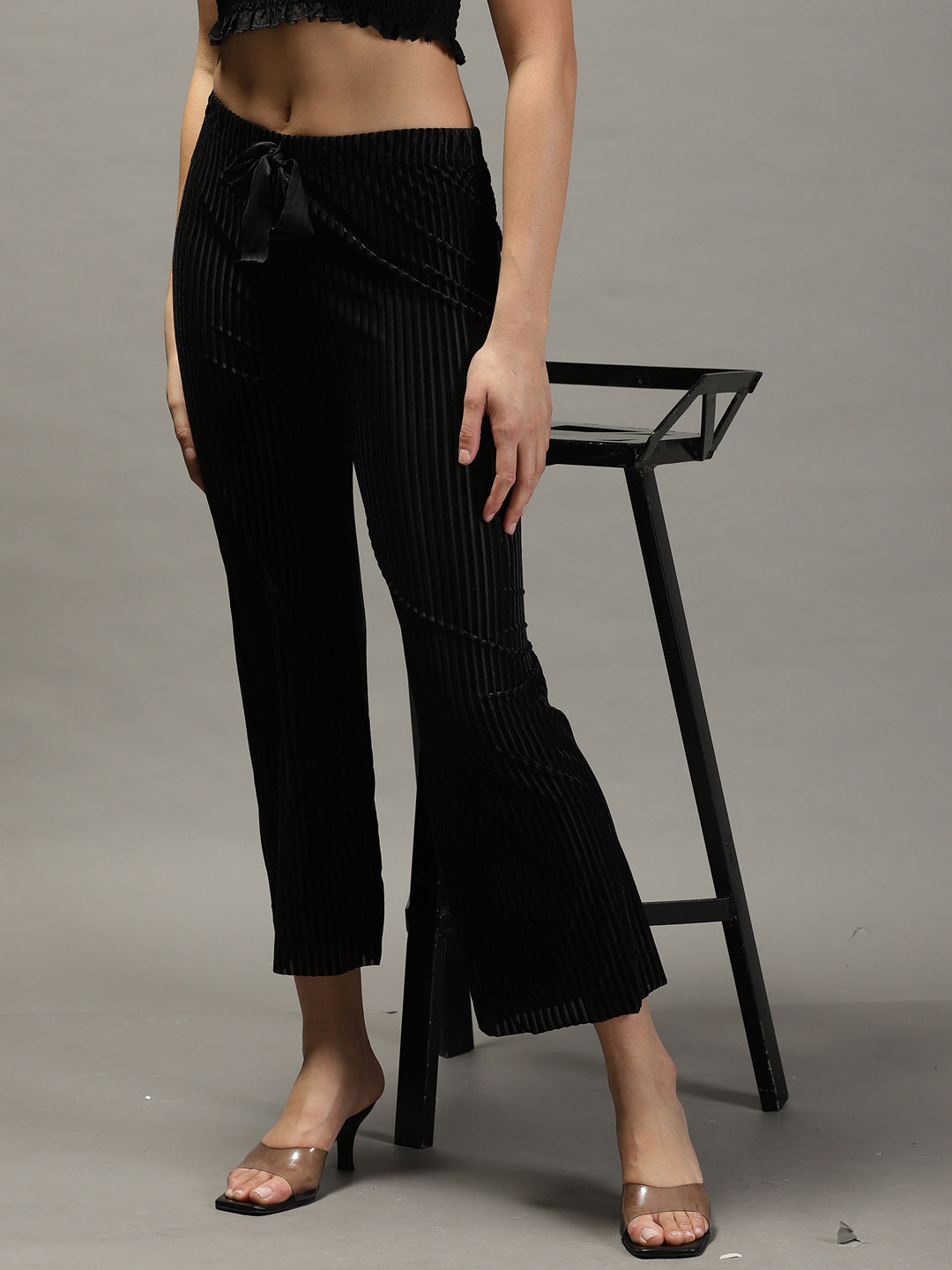 Women's Black Relaxed Straight Fit Parallel Trousers