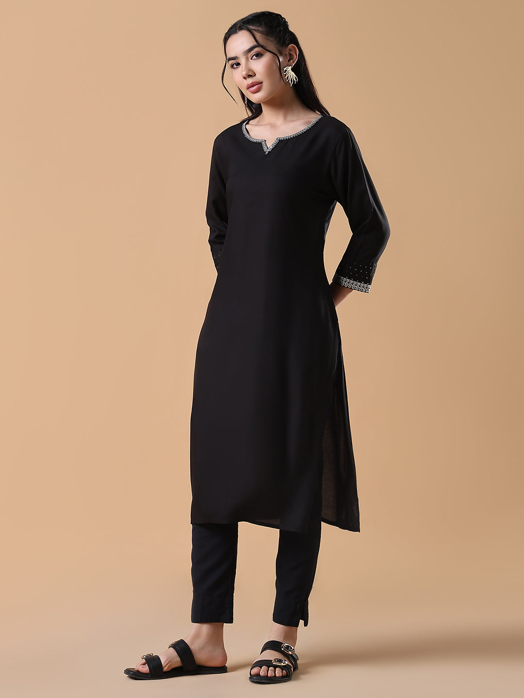 Women's Black Solid Cotton Silk Straight Kurta