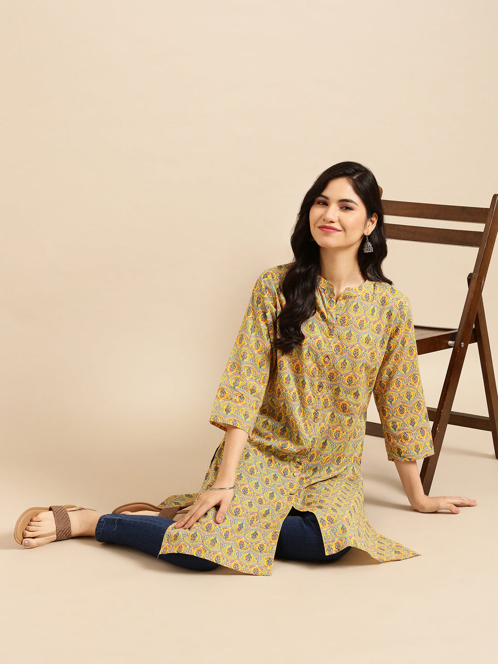 Women's Yellow Cotton Floral Printed Straight Kurta